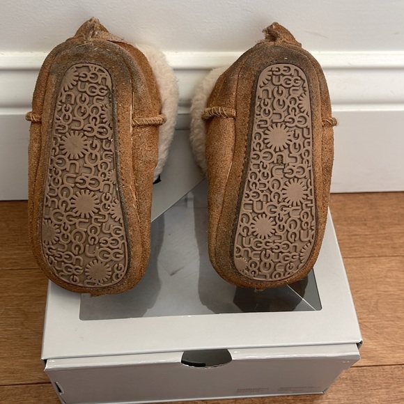 UGG Gojee Baby Boots : size 2/3 S - Picture 3 of 6